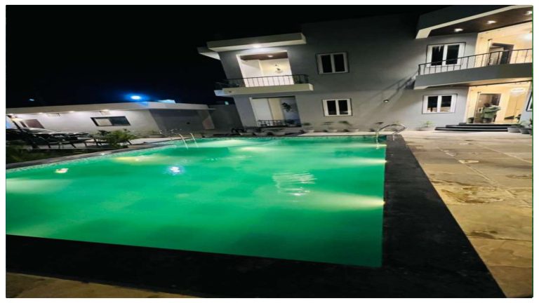 FOREVER MOUNTAIN VILLA page 0006 768x432