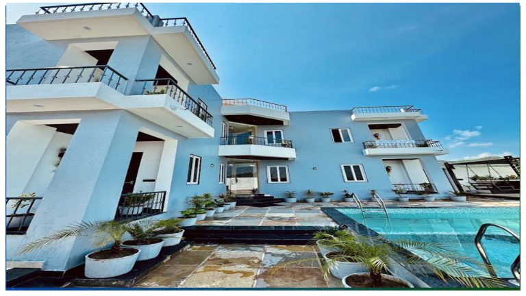 FOREVER MOUNTAIN VILLA page 0012 768x432