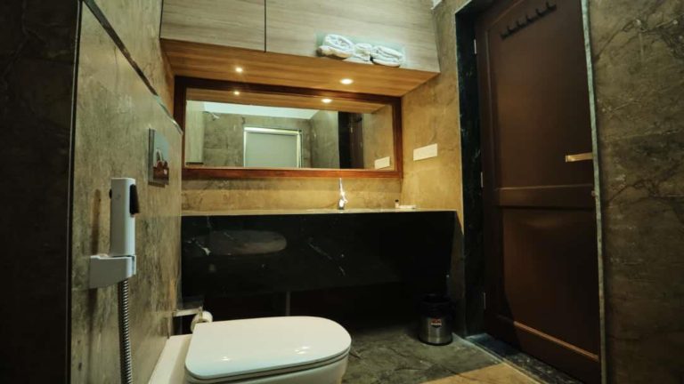 Forever lake side villa page 0004 768x432