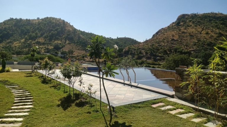Forever lake side villa page 0011 768x432
